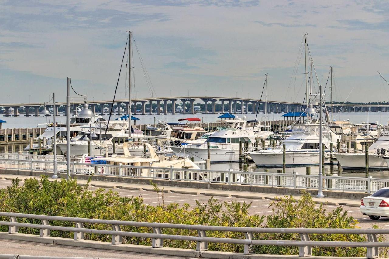 베이세인트루이스 Old Town Getaway, Walk To Shopping, Dining, And Bay! 아파트 외부 사진